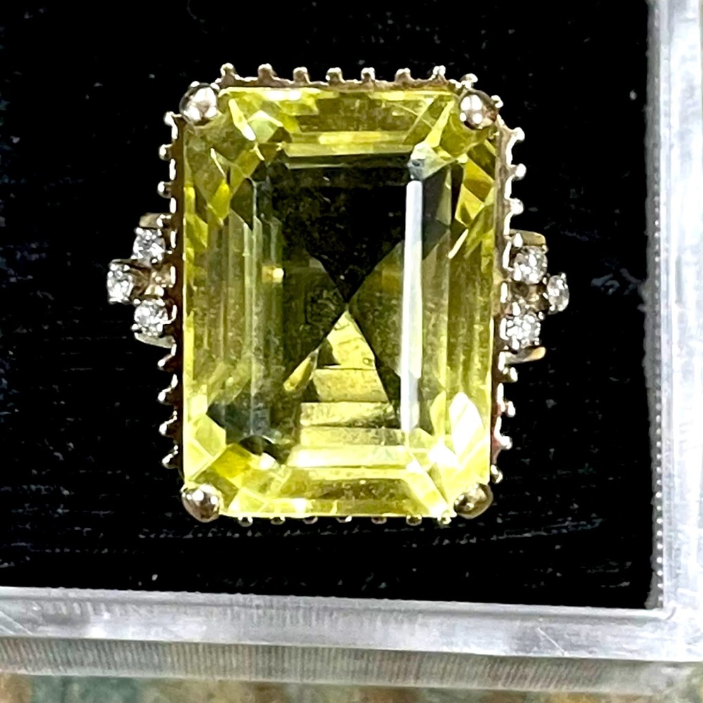 Estate 14K Yellow Gold Large Citrine & Diamond Ring 19.7 Grams Size 8.